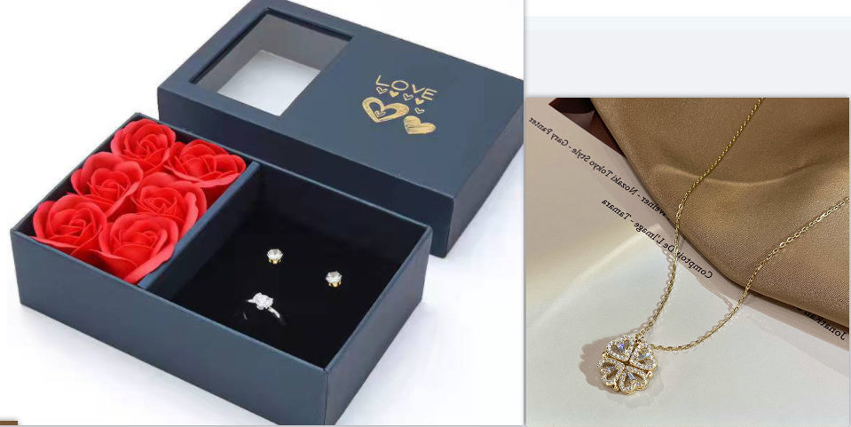 Retro Magnetic Folding Heart Shaped Four Leaf Clover Pendant Necklace Women