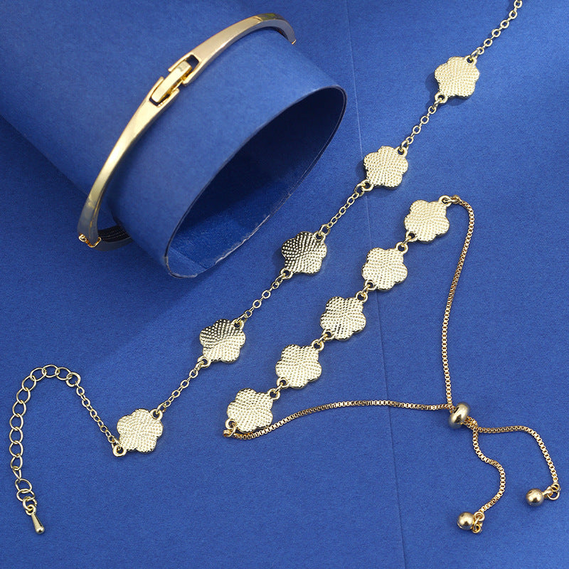 Lucky Five Petal Flower Brace Lace Bracelet Three-piece (Set of 3 Pcs)