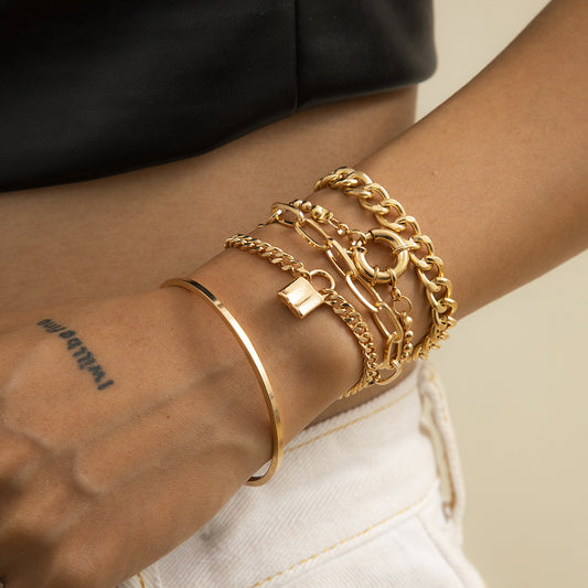 Mix And Match Multi-element Geometric Round Buckle Set Bracelet (Set of 5 Pcs)